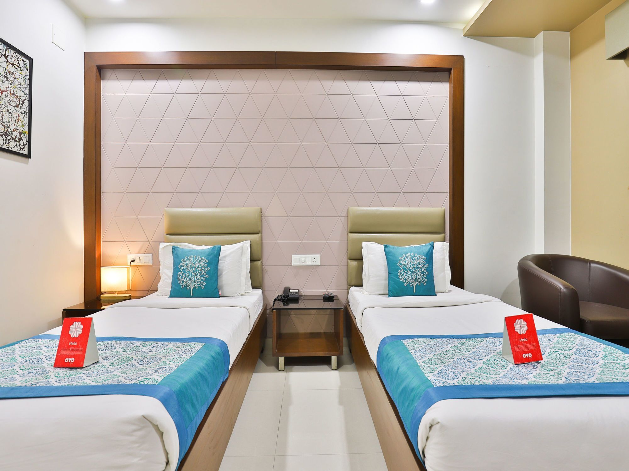 Oyo 13253 The Grand Vinayak Hotel Ahmedabad Buitenkant foto